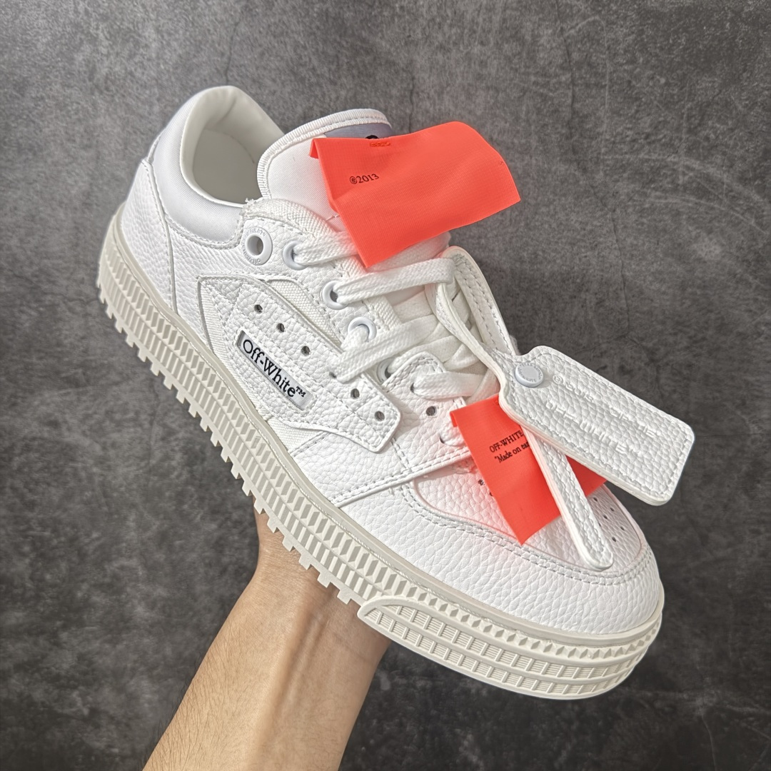 OFF-WHITE 3.0 Off Court 小牛皮 圆头系带 低帮休闲休闲鞋 标签的独特风格上脚就是焦点 外观很有设 OFF-WHITE 3.0 Off Court 小牛皮 圆头系带 低帮休闲休闲鞋 标签的独特风格上脚就是焦点 外观很有设