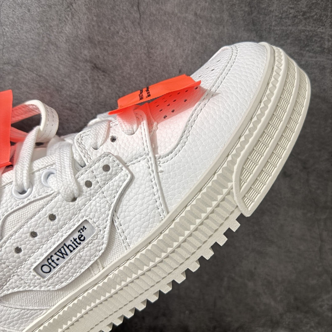 OFF-WHITE 3.0 Off Court 小牛皮 圆头系带 低帮休闲休闲鞋 标签的独特风格上脚就是焦点 外观很有设 OFF-WHITE 3.0 Off Court 小牛皮 圆头系带 低帮休闲休闲鞋 标签的独特风格上脚就是焦点 外观很有设