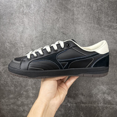 美津浓 Mizuno CT CLUB 减震耐磨 低帮跑步鞋 实现缓震与回弹的平衡。U4IC 中底材质兼顾轻量、软弹与耐用 美津浓 Mizuno CT CLUB 减震耐磨 低帮跑步鞋 实现缓震与回弹的平衡。U4IC 中底材质兼顾轻量、软弹与耐用
