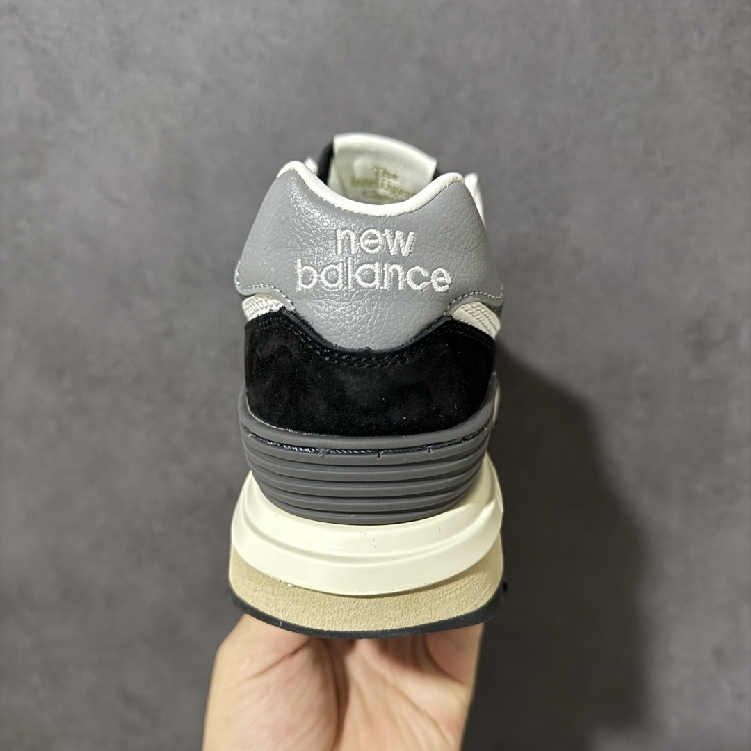 New Balance U574 新百伦低帮复古休闲运动慢跑鞋 采用猪巴革组合网织物鞋面材质全新4层组合独立私模大底 尺