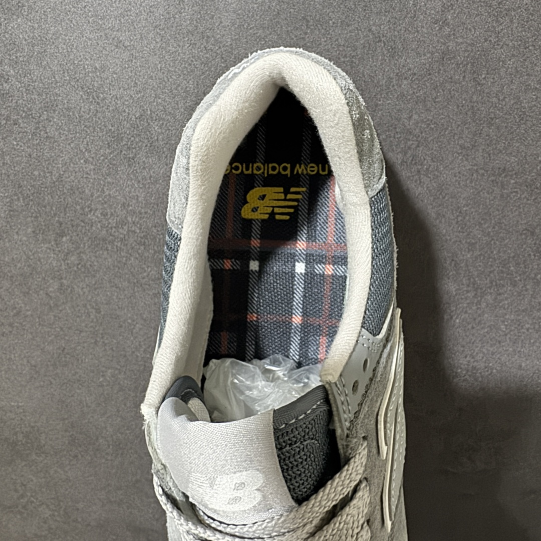 New Balance U574 新百伦低帮复古休闲运动慢跑鞋 采用猪巴革组合网织物鞋面材质全新4层组合独立私模大底 尺