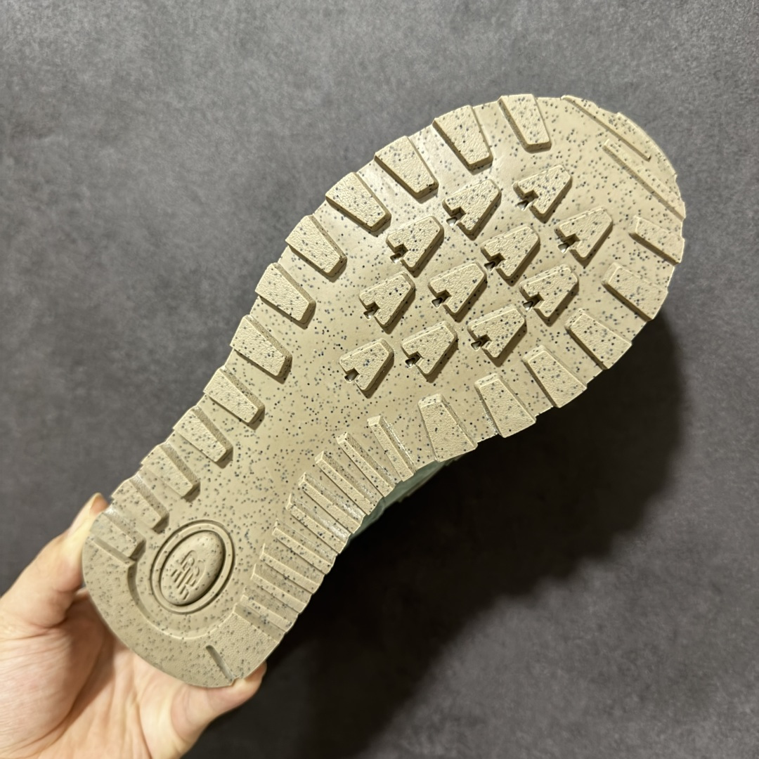 New Balance U574 新百伦低帮复古休闲运动慢跑鞋 采用猪巴革组合网织物鞋面材质全新4层组合独立私模大底 尺