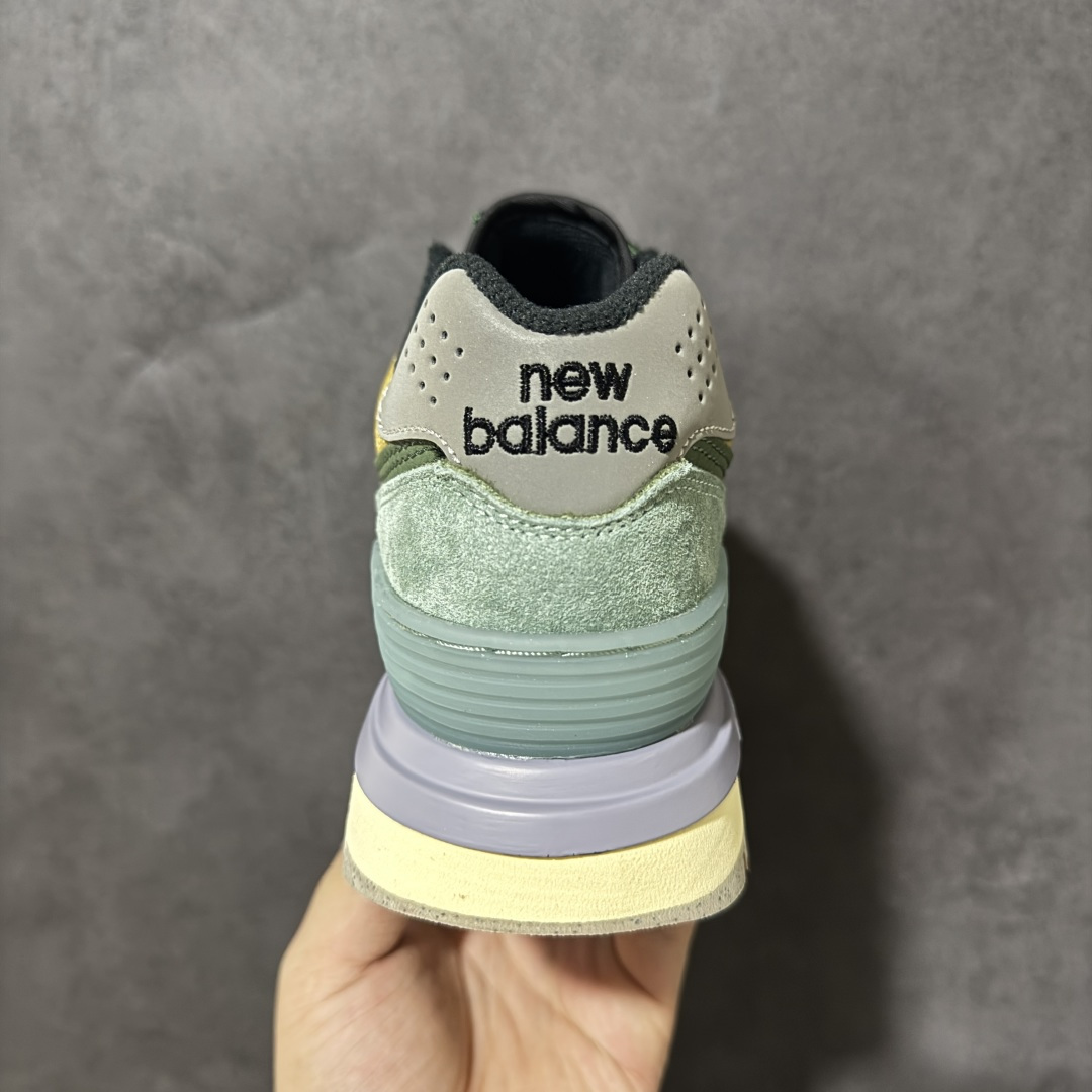 New Balance U574 新百伦低帮复古休闲运动慢跑鞋 采用猪巴革组合网织物鞋面材质全新4层组合独立私模大底 尺