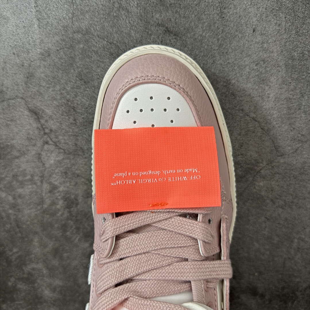 OFF-WHITE 3.0 Off Court 小牛皮 圆头系带 低帮休闲休闲鞋 标签的独特风格上脚就是焦点 外观很有设 OFF-WHITE 3.0 Off Court 小牛皮 圆头系带 低帮休闲休闲鞋 标签的独特风格上脚就是焦点 外观很有设