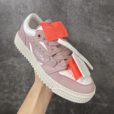 OFF-WHITE 3.0 Off Court 小牛皮 圆头系带 低帮休闲休闲鞋 标签的独特风格上脚就是焦点 外观很有设 OFF-WHITE 3.0 Off Court 小牛皮 圆头系带 低帮休闲休闲鞋 标签的独特风格上脚就是焦点 外观很有设