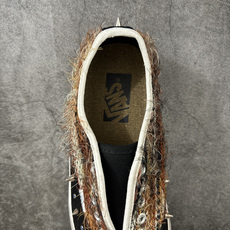 Vans Authentic 安纳海姆 碎钻流苏复古红棕 160V 纯原级别外贸订单!万斯经典 硫化帆布板鞋 正品海鸥线 Vans Authentic 安纳海姆 碎钻流苏复古红棕 160V 纯原级别外贸订单!万斯经典 硫化帆布板鞋 正品海鸥线