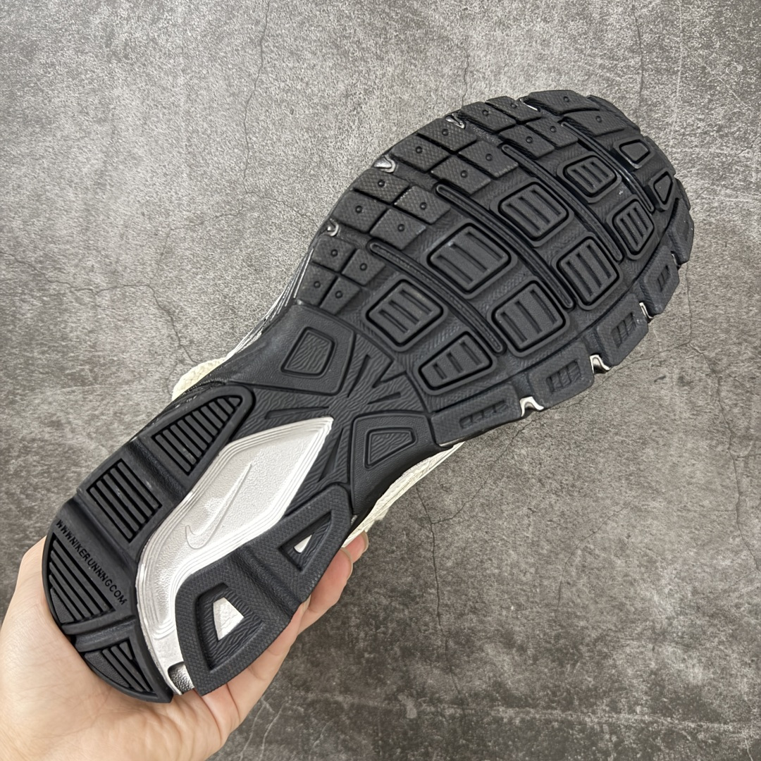 NIKE INITIATOR 创始者系列复古休闲运动舒适跑鞋 此款为人工手绘定制图案 原版基于Nike Initiato