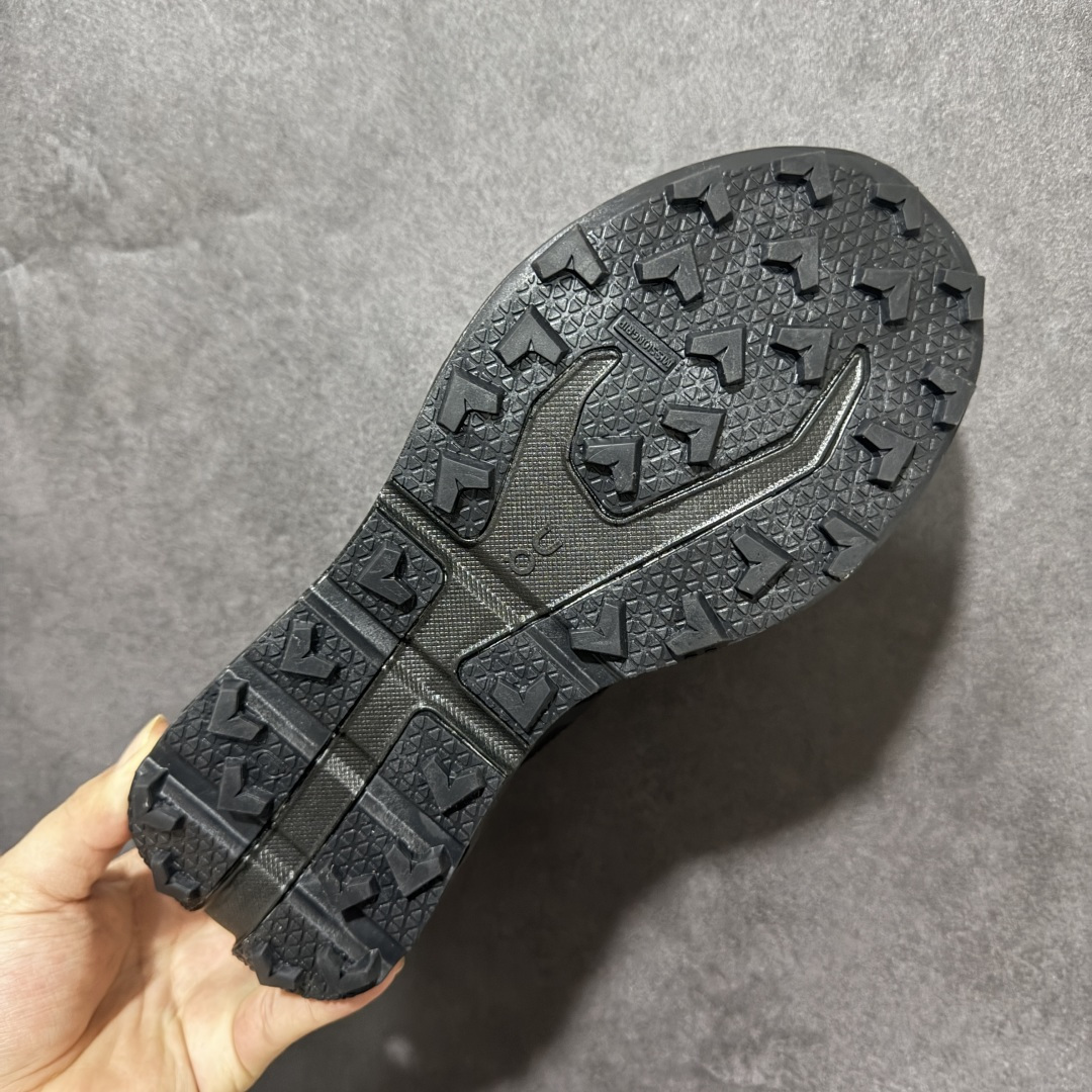 On昂跑 CloudVista 3 户外街头机能风跑步鞋 Cloud Hi Edge户外机能融合街头潮流 越界开启全新都 On昂跑 CloudVista 3 户外街头机能风跑步鞋 Cloud Hi Edge户外机能融合街头潮流 越界开启全新都