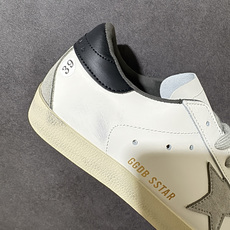 Golden Goose Deluxe Brand SStar来自意大利GGDB脏出天际的小脏鞋 潮复古板鞋,纯正的意大 Golden Goose Deluxe Brand SStar来自意大利GGDB脏出天际的小脏鞋 潮复古板鞋,纯正的意大