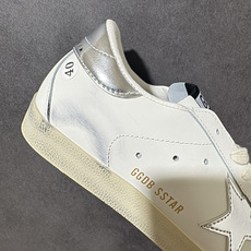 Golden Goose Deluxe Brand SStar来自意大利GGDB脏出天际的小脏鞋 潮复古板鞋,纯正的意大 Golden Goose Deluxe Brand SStar来自意大利GGDB脏出天际的小脏鞋 潮复古板鞋,纯正的意大