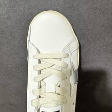 Golden Goose Deluxe Brand SStar来自意大利GGDB脏出天际的小脏鞋 潮复古板鞋,纯正的意大 Golden Goose Deluxe Brand SStar来自意大利GGDB脏出天际的小脏鞋 潮复古板鞋,纯正的意大