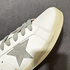 Golden Goose Deluxe Brand SStar来自意大利GGDB脏出天际的小脏鞋 潮复古板鞋,纯正的意大 Golden Goose Deluxe Brand SStar来自意大利GGDB脏出天际的小脏鞋 潮复古板鞋,纯正的意大