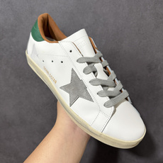 Golden Goose Deluxe Brand SStar来自意大利GGDB脏出天际的小脏鞋 潮复古板鞋,纯正的意大 Golden Goose Deluxe Brand SStar来自意大利GGDB脏出天际的小脏鞋 潮复古板鞋,纯正的意大