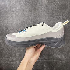 可隆KOLON SPORT MA APPROACH VENTI 户外V底止滑 防滑徒步鞋 专为技术地形的接近路段设计的过 可隆KOLON SPORT MA APPROACH VENTI 户外V底止滑 防滑徒步鞋 专为技术地形的接近路段设计的过