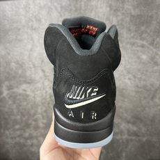 AJ5万圣节 Air Jordan 5 Halloween 舒适贴合 复古篮球鞋 黑红 货号:HQ7978-001 OG AJ5万圣节 Air Jordan 5 Halloween 舒适贴合 复古篮球鞋 黑红 货号:HQ7978-001 OG