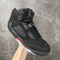 AJ5万圣节 Air Jordan 5 Halloween 舒适贴合 复古篮球鞋 黑红 货号:HQ7978-001 OG AJ5万圣节 Air Jordan 5 Halloween 舒适贴合 复古篮球鞋 黑红 货号:HQ7978-001 OG