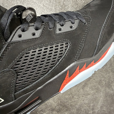 AJ5万圣节 Air Jordan 5 Halloween 舒适贴合 复古篮球鞋 黑红 货号:HQ7978-001 OG AJ5万圣节 Air Jordan 5 Halloween 舒适贴合 复古篮球鞋 黑红 货号:HQ7978-001 OG