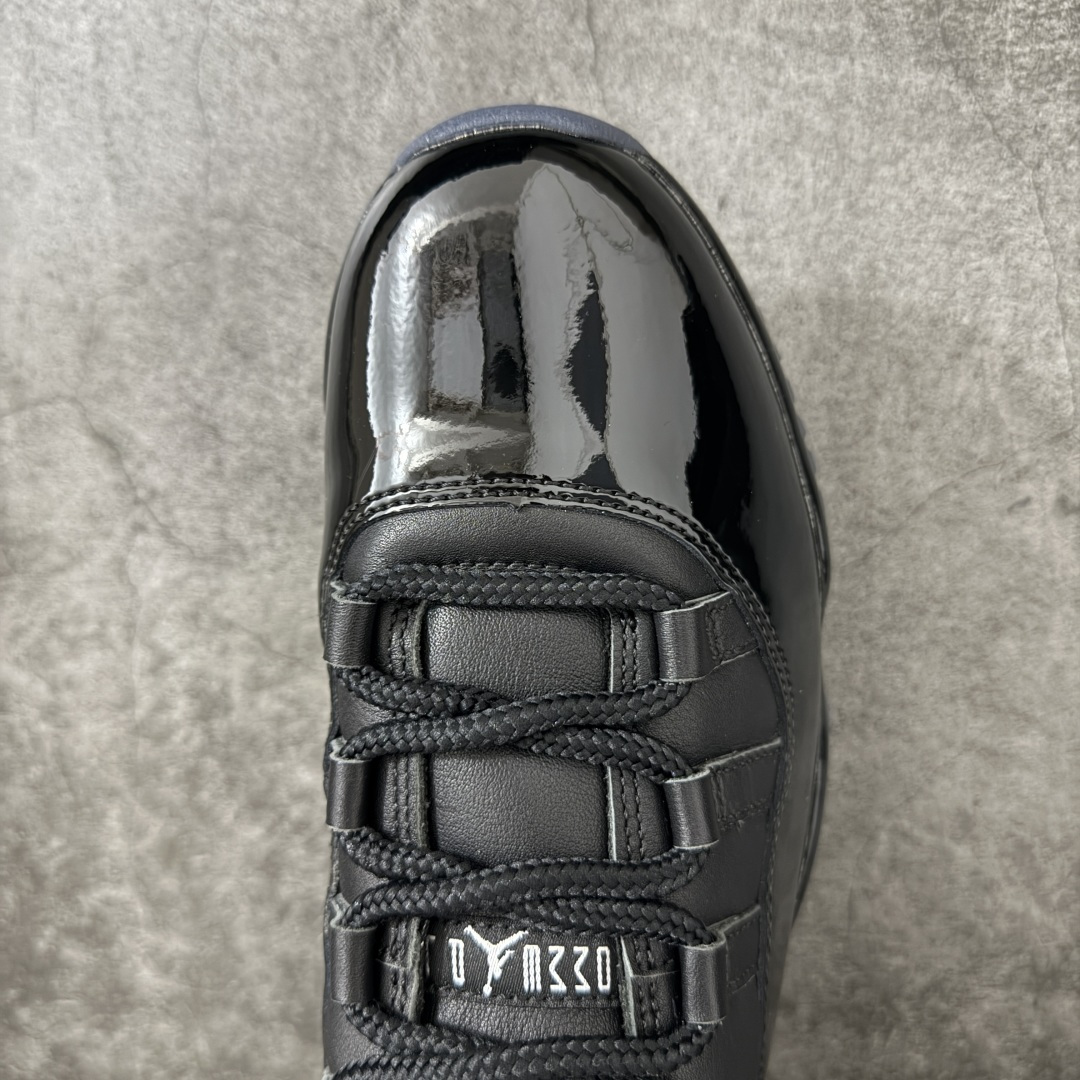 Comme Ces Garçons × Air Jordan 11 High CDG x AJ11 高帮 联名黑色 AJ Comme Ces Garçons × Air Jordan 11 High CDG x AJ11 高帮 联名黑色 AJ