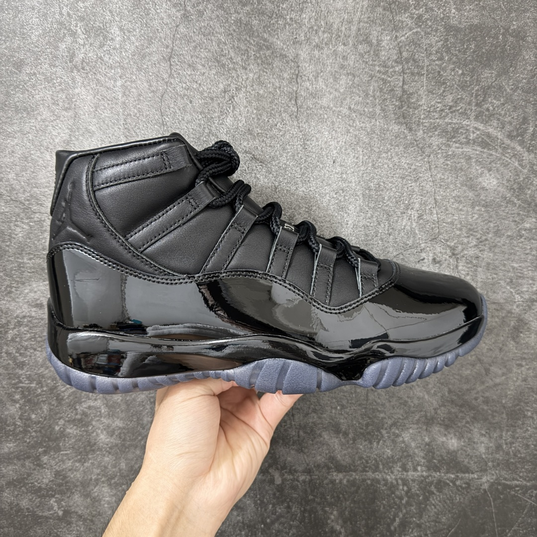 Comme Ces Garçons × Air Jordan 11 High CDG x AJ11 高帮 联名黑色 AJ Comme Ces Garçons × Air Jordan 11 High CDG x AJ11 高帮 联名黑色 AJ
