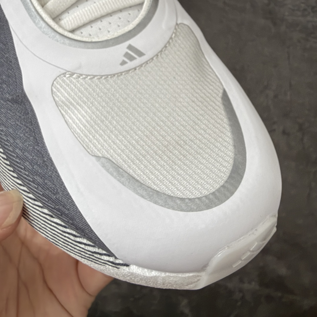 Adidas Hyperboost EDGE M 缓震运动休闲轻便透气跑步鞋 采用adidas PRIMEKNIT鞋面 