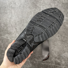 Adidas 阿迪 x RAF SIMONS 拉夫西蒙 Ozweego 先锋潮流 水泡 复古低帮休闲鞋 S74587 独 Adidas 阿迪 x RAF SIMONS 拉夫西蒙 Ozweego 先锋潮流 水泡 复古低帮休闲鞋 S74587 独