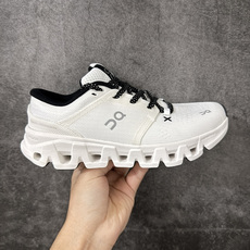 On Cloud X 5昂跑 舒适柔软 休闲 跑步鞋 On昂跑Cloud X5适合日常休闲穿着,云状结构提供柔软的缓震脚 On Cloud X 5昂跑 舒适柔软 休闲 跑步鞋 On昂跑Cloud X5适合日常休闲穿着,云状结构提供柔软的缓震脚