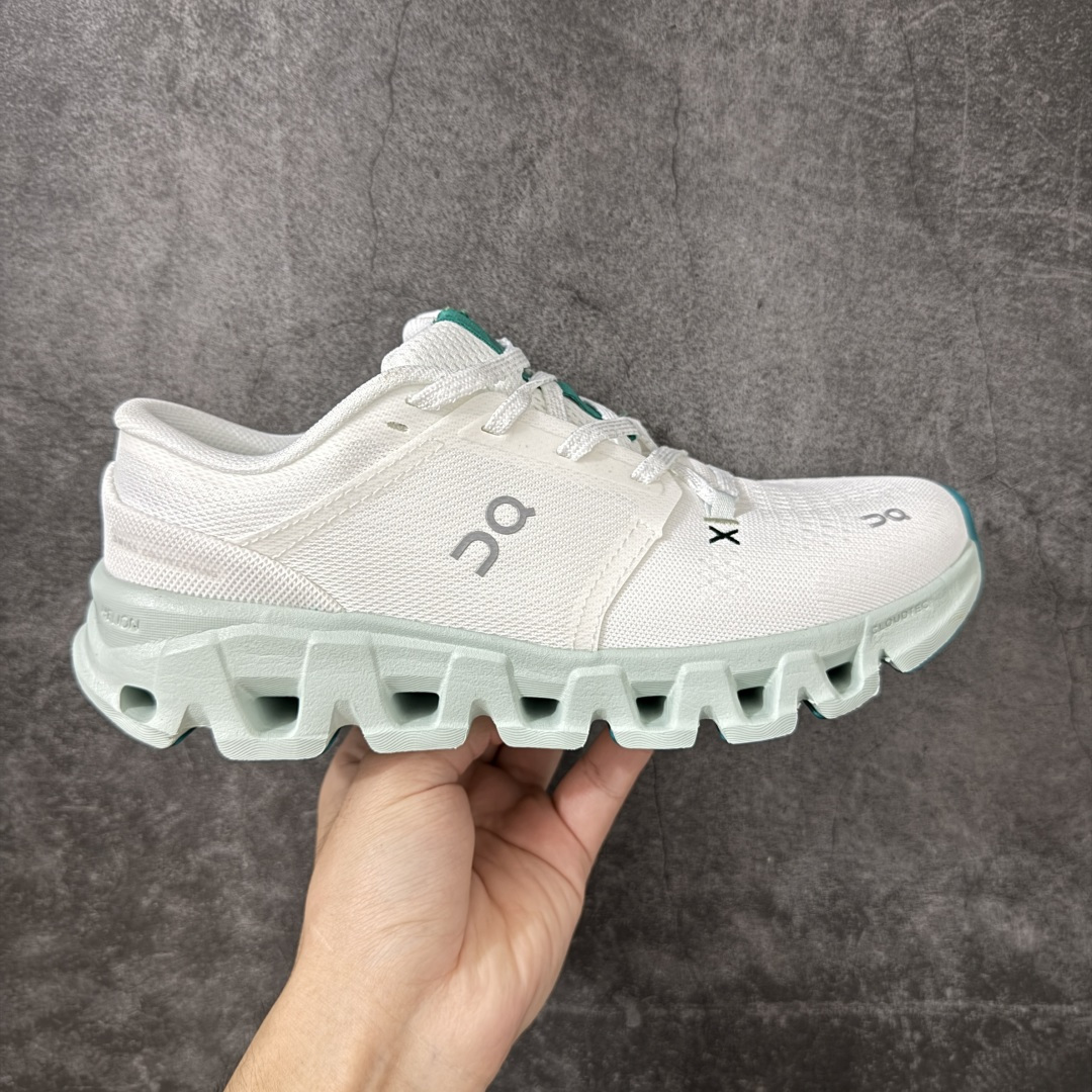 On Cloud X 5昂跑 舒适柔软 休闲 跑步鞋 On昂跑Cloud X5适合日常休闲穿着,云状结构提供柔软的缓震脚 On Cloud X 5昂跑 舒适柔软 休闲 跑步鞋 On昂跑Cloud X5适合日常休闲穿着,云状结构提供柔软的缓震脚