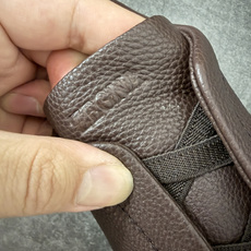 Zegna Triple Stitch 杰尼亚皮革 圆头平底 低帮低帮运动鞋 休闲板鞋 摔花纹荔枝牛皮制成,饰以丰富的工 Zegna Triple Stitch 杰尼亚皮革 圆头平底 低帮低帮运动鞋 休闲板鞋 摔花纹荔枝牛皮制成,饰以丰富的工