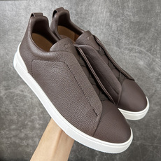 Zegna Triple Stitch 杰尼亚皮革 圆头平底 低帮低帮运动鞋 休闲板鞋 摔花纹荔枝牛皮制成,饰以丰富的工 Zegna Triple Stitch 杰尼亚皮革 圆头平底 低帮低帮运动鞋 休闲板鞋 摔花纹荔枝牛皮制成,饰以丰富的工