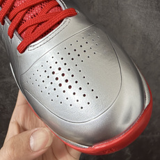顶级纯原 NK Zoom Kobe V 科比5代复刻实战运动低帮文化篮球鞋 银红色 IV2712-001 完美复刻公司 顶级纯原 NK Zoom Kobe V 科比5代复刻实战运动低帮文化篮球鞋 银红色 IV2712-001 完美复刻公司