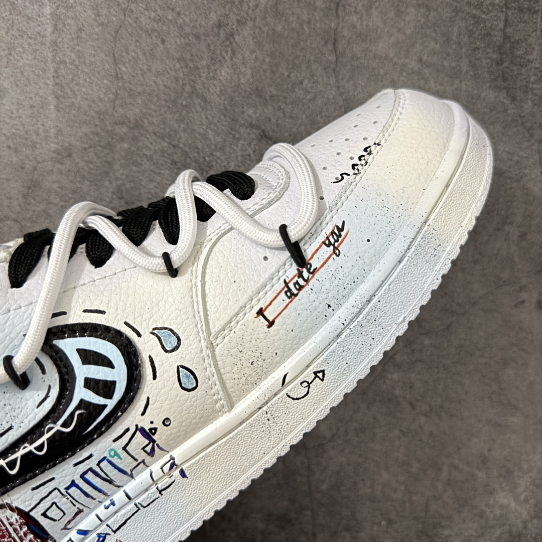 NIKE COURT VISION LO ‘DIY’定制 低帮百搭 透气休闲运动板鞋 兼顾舒适脚感和出众风范 演绎匠心之 NIKE COURT VISION LO ‘DIY’定制 低帮百搭 透气休闲运动板鞋 兼顾舒适脚感和出众风范 演绎匠心之