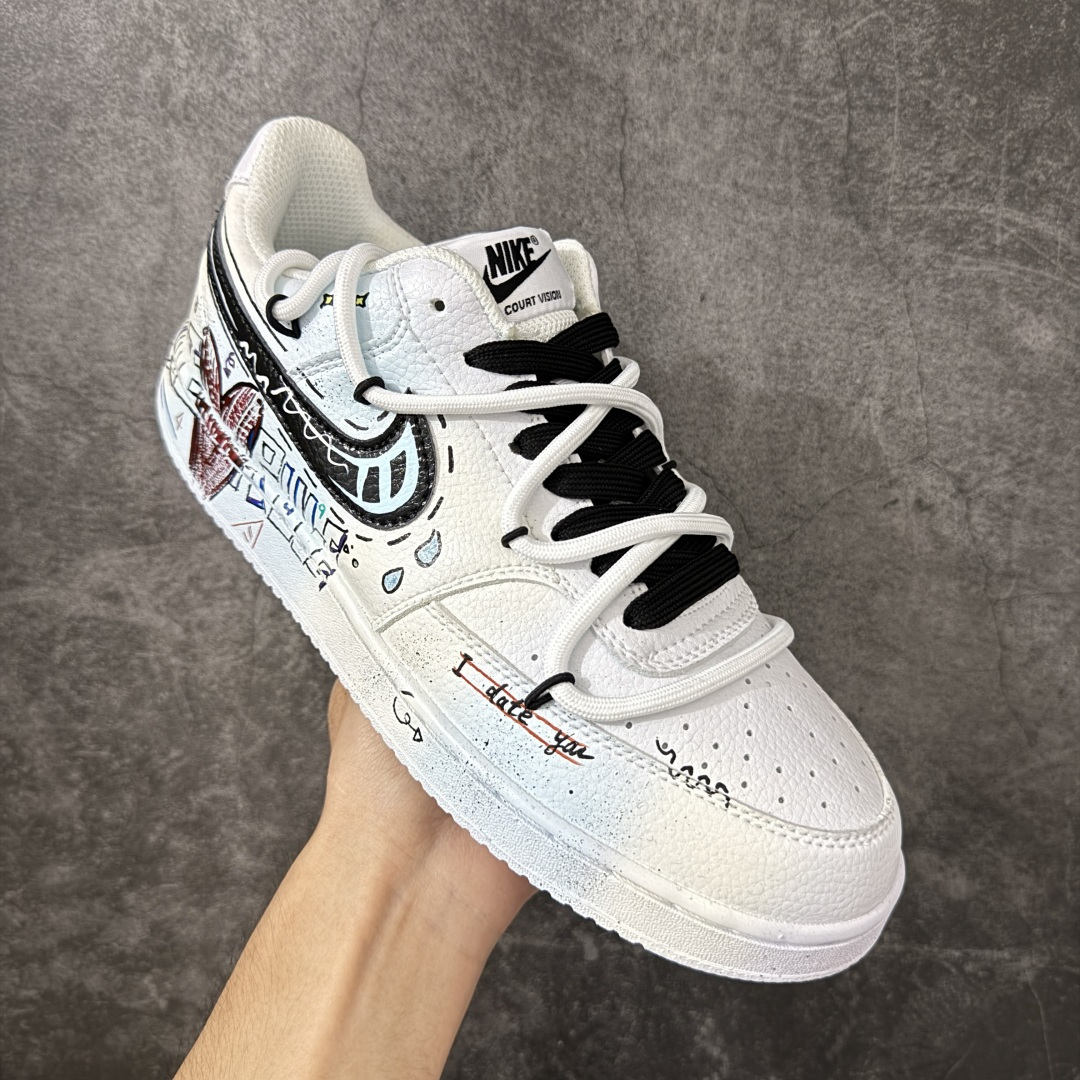 NIKE COURT VISION LO ‘DIY’定制 低帮百搭 透气休闲运动板鞋 兼顾舒适脚感和出众风范 演绎匠心之 NIKE COURT VISION LO ‘DIY’定制 低帮百搭 透气休闲运动板鞋 兼顾舒适脚感和出众风范 演绎匠心之