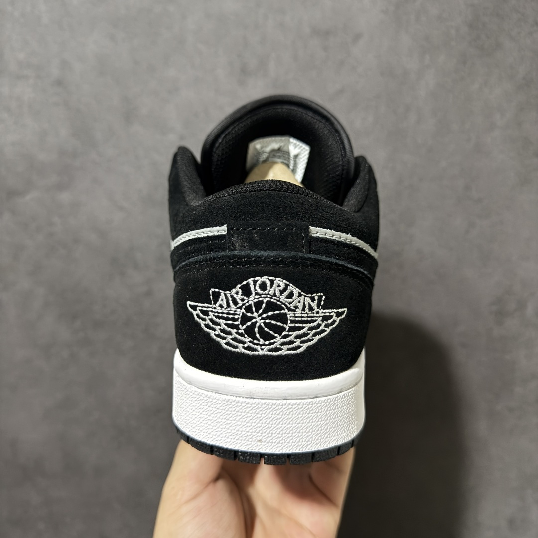 Nike Air Jordan 1 Low 经典百搭 AJ1 耐克 低帮休闲板鞋 货号: 048 尺码:36 36.5 Nike Air Jordan 1 Low 经典百搭 AJ1 耐克 低帮休闲板鞋 货号: 048 尺码:36 36.5