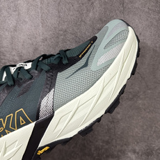 HOKA ONE ONE SPEEDGOAT 7 舒适百搭越野跑鞋 原版原数据开发打造 区别市面先行通货 最强品质可随意 HOKA ONE ONE SPEEDGOAT 7 舒适百搭越野跑鞋 原版原数据开发打造 区别市面先行通货 最强品质可随意