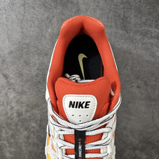 Nike P-6000 Premium系列低帮复古老爹风休闲运动舒适慢跑鞋 CD6404-108 男女鞋真标半码制 升级 Nike P-6000 Premium系列低帮复古老爹风休闲运动舒适慢跑鞋 CD6404-108 男女鞋真标半码制 升级