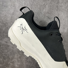 Arcteryx始祖鸟 Konseal Shoe 舒适 防滑耐磨透气支撑抓地 登山鞋 黑白色 正确原盒 全鞋采用头层麂皮 Arcteryx始祖鸟 Konseal Shoe 舒适 防滑耐磨透气支撑抓地 登山鞋 黑白色 正确原盒 全鞋采用头层麂皮