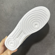 Louis Vuitton x Nike Air Force 1 Low 路易威登LV x 耐克 「定制球鞋」空军一号 Louis Vuitton x Nike Air Force 1 Low 路易威登LV x 耐克 「定制球鞋」空军一号