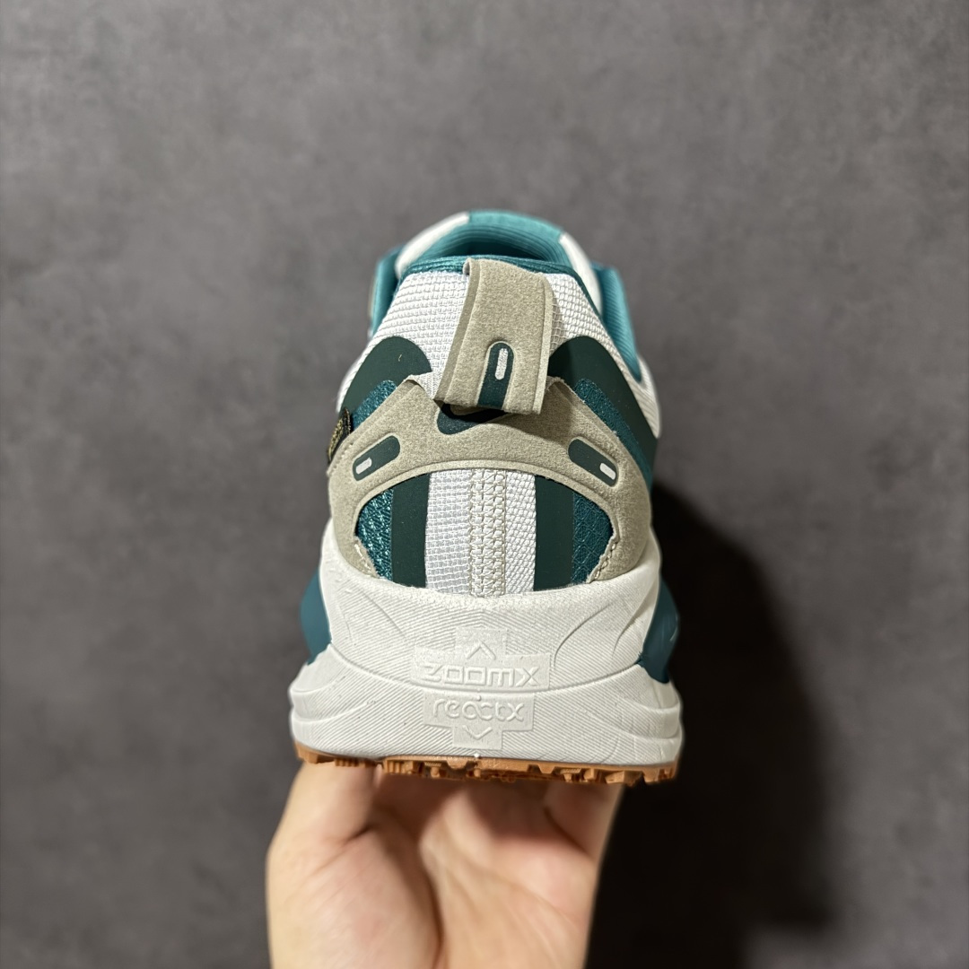 NK Zoom VOMERO 18 Gtx 网面透气轻量跑鞋 拥有 Zoom Air 一如既往的稳定感和流畅感 鞋面采用 NK Zoom VOMERO 18 Gtx 网面透气轻量跑鞋 拥有 Zoom Air 一如既往的稳定感和流畅感 鞋面采用