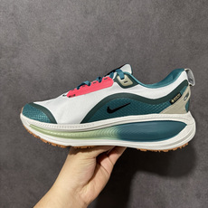 NK Zoom VOMERO 18 Gtx 网面透气轻量跑鞋 拥有 Zoom Air 一如既往的稳定感和流畅感 鞋面采用 NK Zoom VOMERO 18 Gtx 网面透气轻量跑鞋 拥有 Zoom Air 一如既往的稳定感和流畅感 鞋面采用