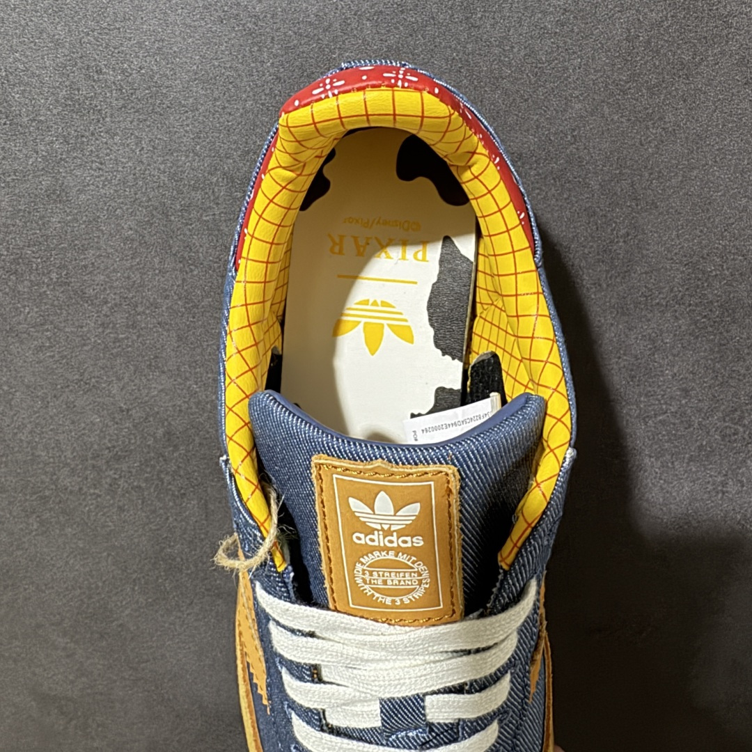 Adidas Originals Samba OG 阿迪桑巴舞系列绅士德训足球风百搭低帮休闲运动板鞋 货号: LA398