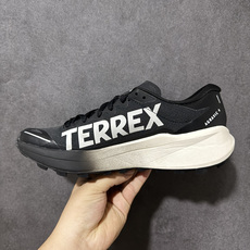 阿迪达斯 adidas Terrex Agravic 4 运动舒适防滑耐磨 低帮跑步鞋 阿迪达斯革新力作!「破纪录轻跑鞋 阿迪达斯 adidas Terrex Agravic 4 运动舒适防滑耐磨 低帮跑步鞋 阿迪达斯革新力作!「破纪录轻跑鞋