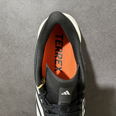 阿迪达斯 adidas Terrex Agravic 4 运动舒适防滑耐磨 低帮跑步鞋 阿迪达斯革新力作!「破纪录轻跑鞋 阿迪达斯 adidas Terrex Agravic 4 运动舒适防滑耐磨 低帮跑步鞋 阿迪达斯革新力作!「破纪录轻跑鞋