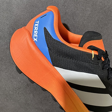阿迪达斯 adidas Terrex Agravic 4 运动舒适防滑耐磨 低帮跑步鞋 阿迪达斯革新力作!「破纪录轻跑鞋 阿迪达斯 adidas Terrex Agravic 4 运动舒适防滑耐磨 低帮跑步鞋 阿迪达斯革新力作!「破纪录轻跑鞋