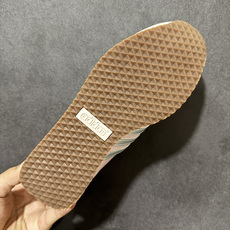 Adidas Originals VS JOG 2.0 阿迪达斯 舒适百搭 低帮 德训鞋 货号:KH5559 尺码:36 Adidas Originals VS JOG 2.0 阿迪达斯 舒适百搭 低帮 德训鞋 货号:KH5559 尺码:36