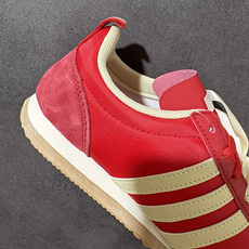 Adidas Originals VS JOG 2.0 阿迪达斯 舒适百搭 低帮 德训鞋 货号:KH7660 尺码:36 Adidas Originals VS JOG 2.0 阿迪达斯 舒适百搭 低帮 德训鞋 货号:KH7660 尺码:36