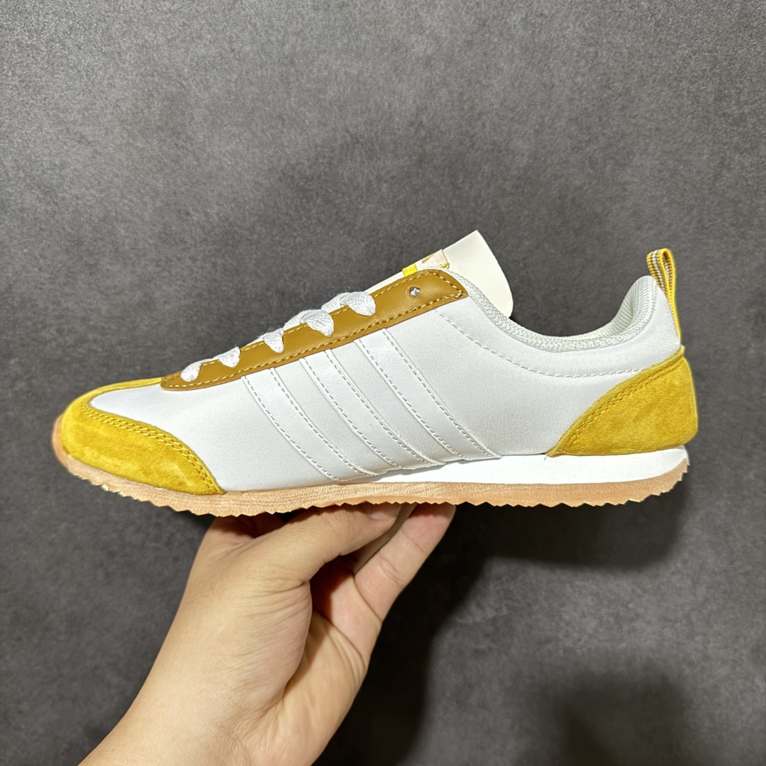 Adidas Originals VS JOG 2.0 阿迪达斯 舒适百搭 低帮 德训鞋 货号:JR4653 尺码:36 Adidas Originals VS JOG 2.0 阿迪达斯 舒适百搭 低帮 德训鞋 货号:JR4653 尺码:36