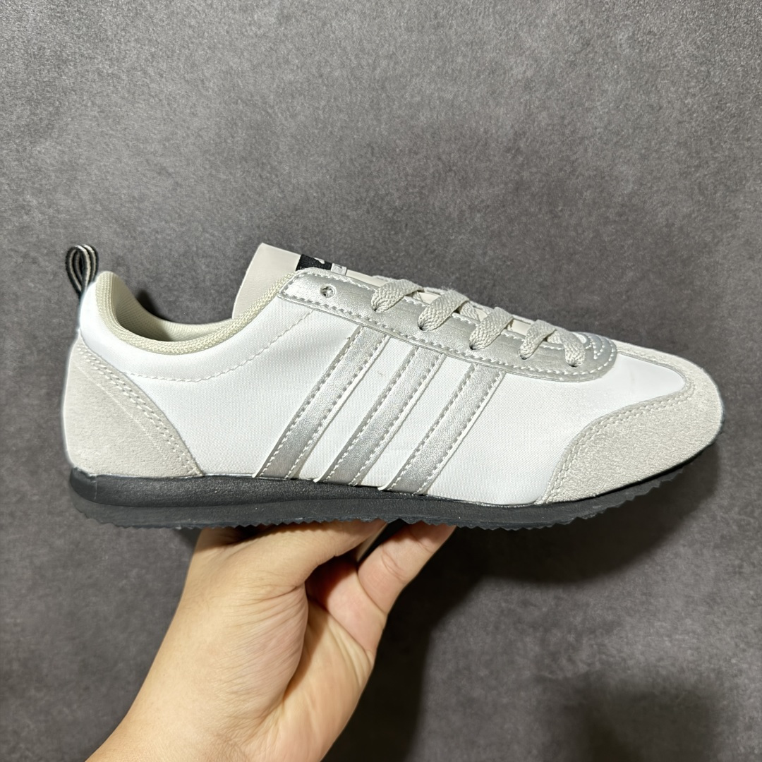 Adidas Originals VS JOG 2.0 阿迪达斯 舒适百搭 低帮 德训鞋 货号:JS1122 尺码:36