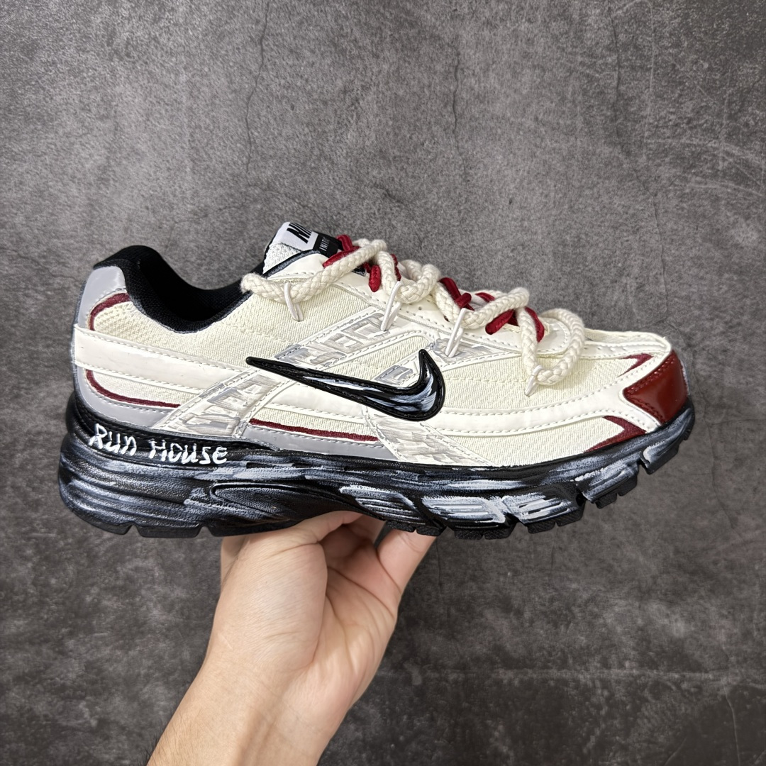 Nike V5 RNR 手工绘制恶作剧涂鸦 复古做旧 解构绑带 舒适百搭防滑耐磨 低帮跑步鞋 此款为人工手绘定制图案 原