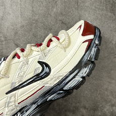 Nike V5 RNR 手工绘制恶作剧涂鸦 复古做旧 解构绑带 舒适百搭防滑耐磨 低帮跑步鞋 此款为人工手绘定制图案 原 Nike V5 RNR 手工绘制恶作剧涂鸦 复古做旧 解构绑带 舒适百搭防滑耐磨 低帮跑步鞋 此款为人工手绘定制图案 原