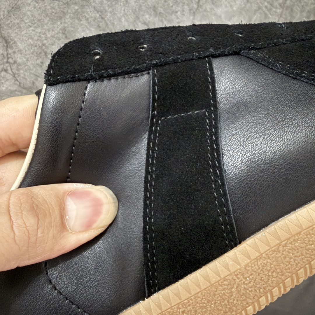 Maison Margiela Calfskin Replica MM6 马吉拉复古低帮时尚德训鞋 高端零售专供批次 全 Maison Margiela Calfskin Replica MM6 马吉拉复古低帮时尚德训鞋 高端零售专供批次 全